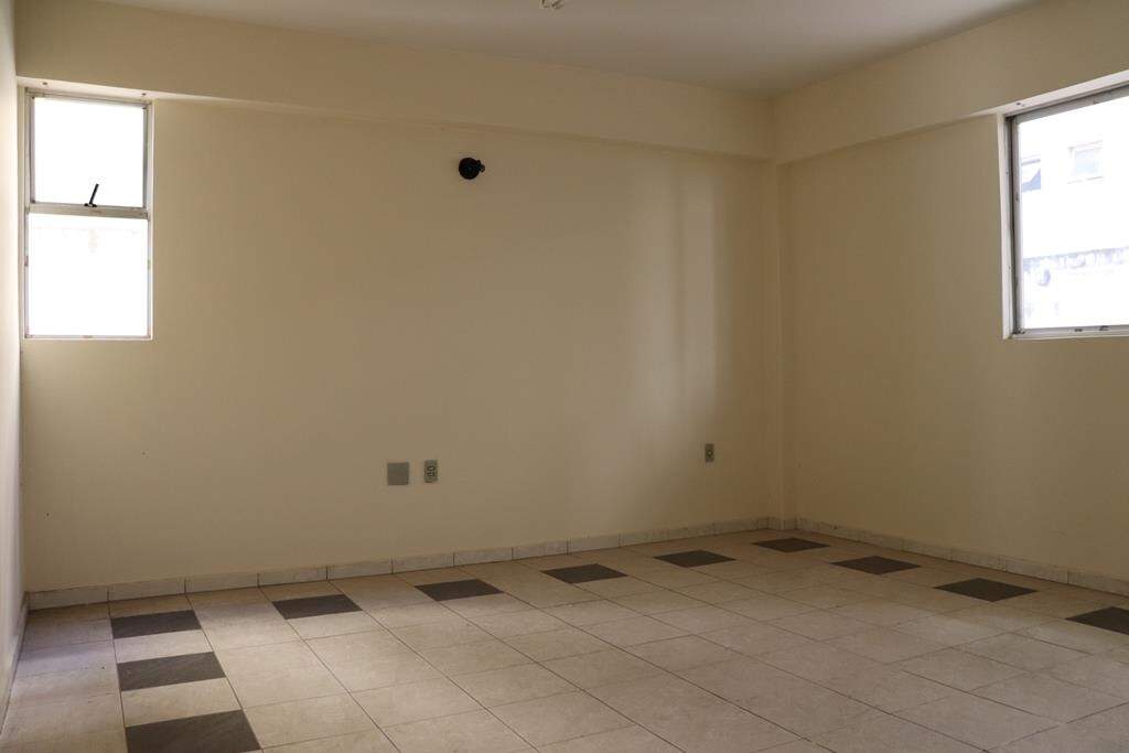 Prédio comercial para aluguel no Centro: Prédio comercial para alugar, Centro - Divinópolis/MG